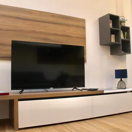 Viale Trento 16 דירה *