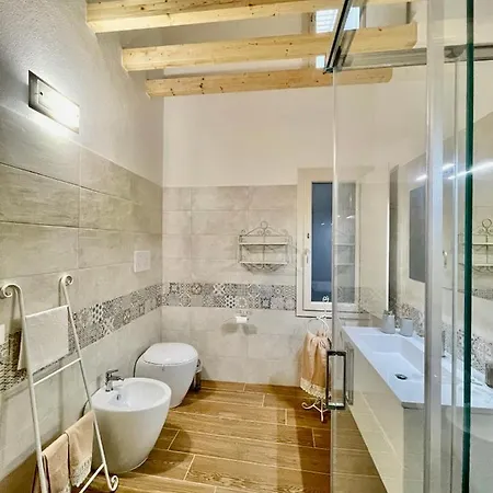 Viale Trento 16 דירה