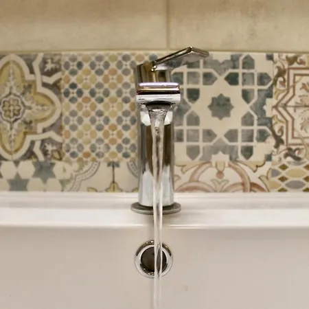 Viale Trento 16 * Cagliari